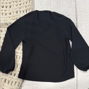 Tahari Black Long Sleeve Blouse Elegant Design